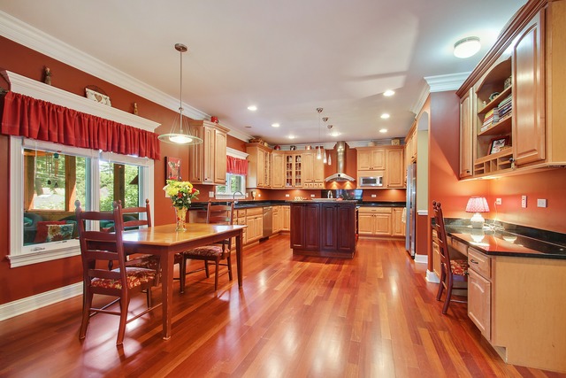 836 Walter Ave, Des Plaines, IL 60016 photo 5