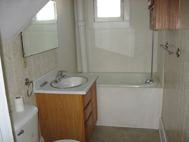 523 Chambers St, Ottawa, IL 61350 photo 11