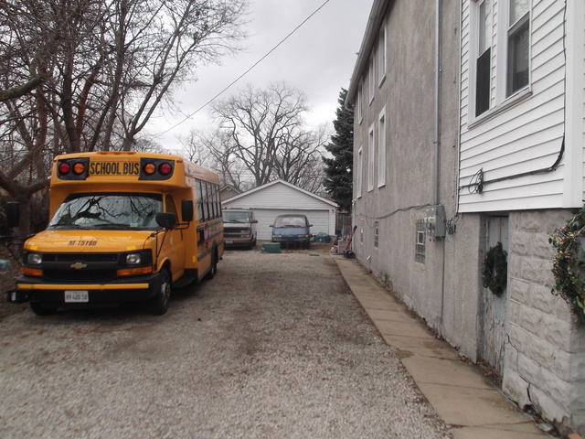 1980 Pine St, Des Plaines, IL 60018 photo 4