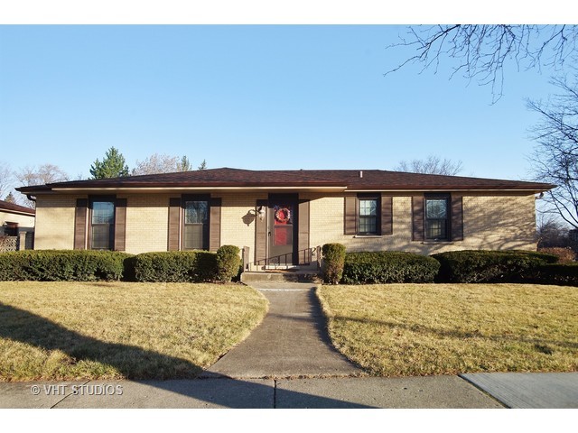 408 Ardmore Rd, Des Plaines, IL 60016 photo 1