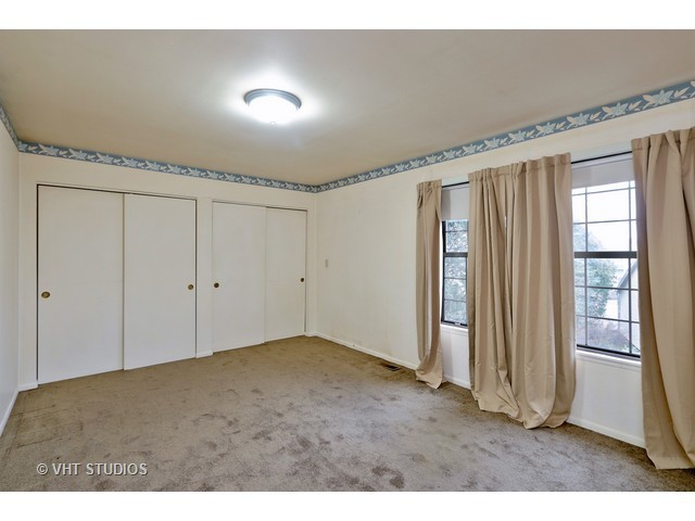 641 Williams Ct, Gurnee, IL 60031 photo 6