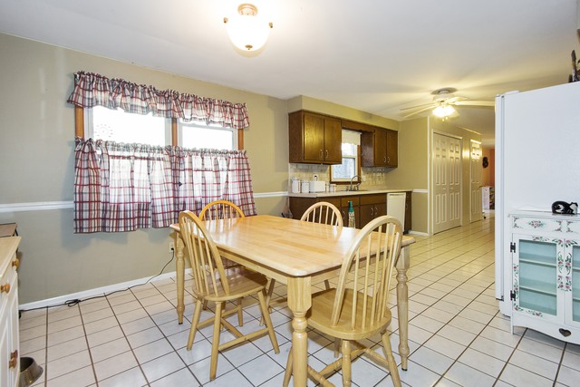 1409 N Erickson Dr, Kankakee, IL 60901 photo 5