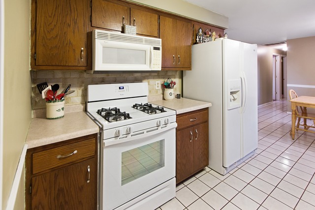 1409 N Erickson Dr, Kankakee, IL 60901 photo 3