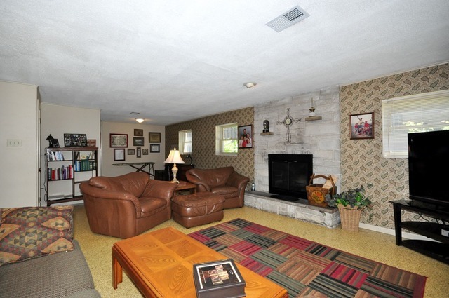 325 Nuttall Rd, Riverside, IL 60546 photo 20