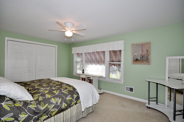 325 Nuttall Rd, Riverside, IL 60546 photo 16