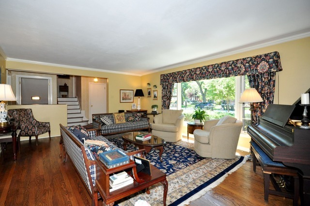 325 Nuttall Rd, Riverside, IL 60546 photo 4