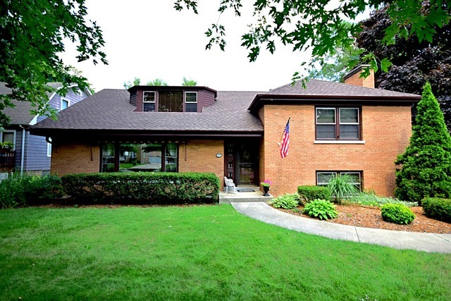 325 Nuttall Rd, Riverside, IL 60546 photo 1