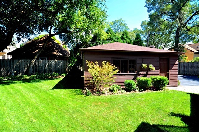 325 Nuttall Rd, Riverside, IL 60546 photo 24