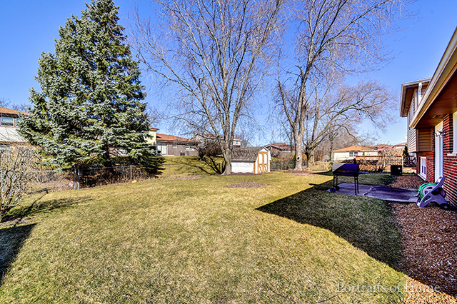 562 Willow Rd, Matteson, IL 60443 photo 12