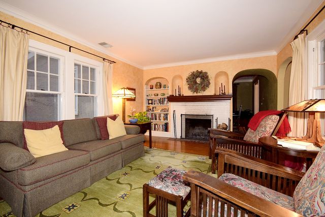 461 S Mitchell Ave, Elmhurst, IL 60126 photo 4