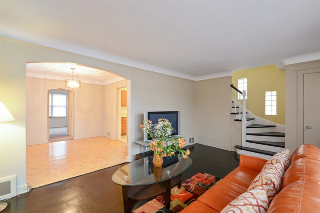 9906 S Artesian Ave, Chicago, IL 60655 photo 2