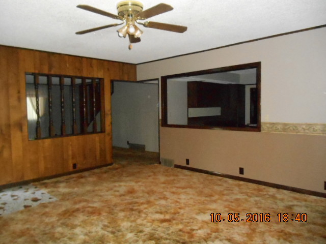 2029 11th St, Peru, IL 61354 photo 3