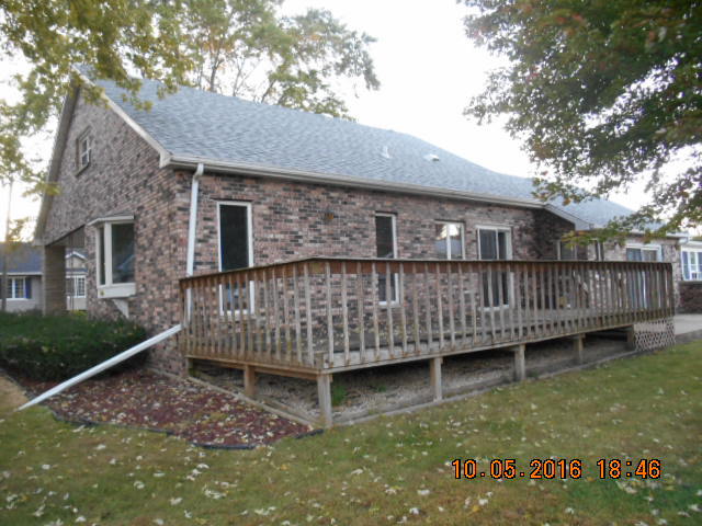 2029 11th St, Peru, IL 61354 photo 2