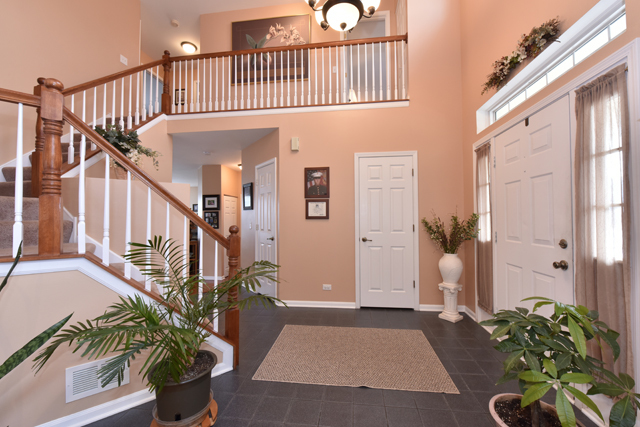 827 Adderly Ln, Gurnee, IL 60031 photo 7