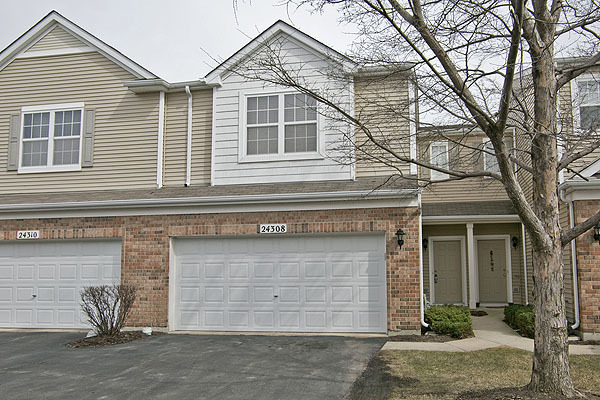 24308 Leski Ln, Plainfield, IL 60585 photo 1