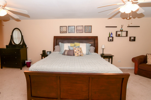906 N Center St, Mchenry, IL 60050 photo 9