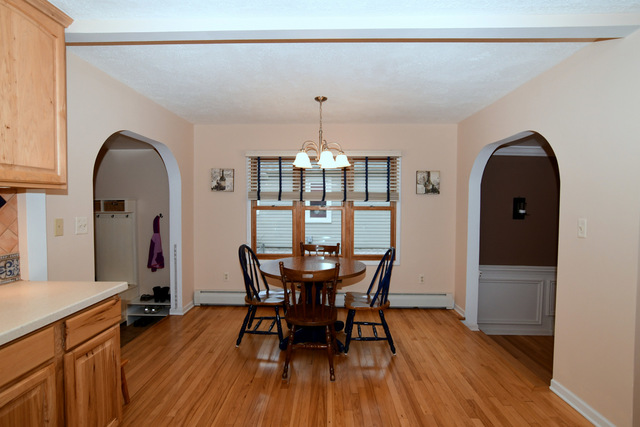906 N Center St, Mchenry, IL 60050 photo 6