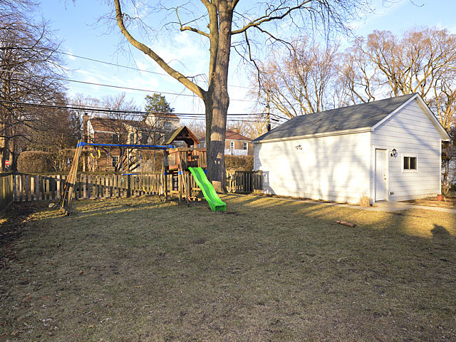 2017 Seward St, Evanston, IL 60202 photo 23
