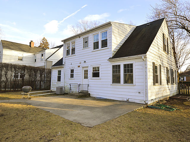 2017 Seward St, Evanston, IL 60202 photo 21