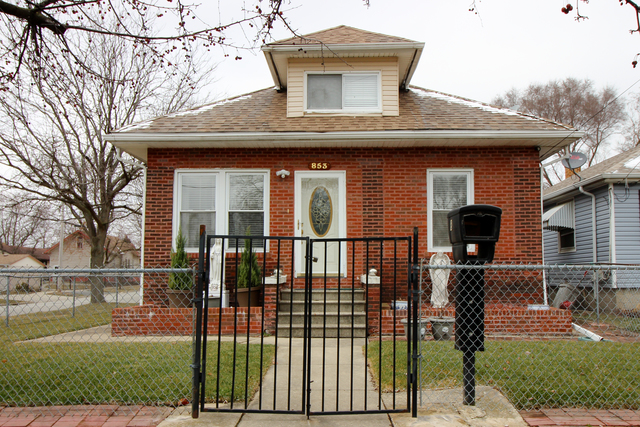 853 Bowditch Ave, Aurora, IL 60506 photo 2