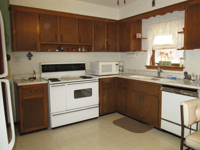 6233 W Devon Ave, Chicago, IL 60646 photo 9
