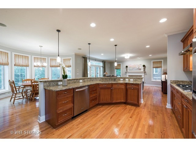 1368 Bennington Ct, Glenview, IL 60026 photo 6