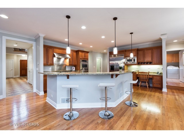 1368 Bennington Ct, Glenview, IL 60026 photo 8