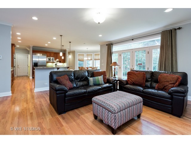 1368 Bennington Ct, Glenview, IL 60026 photo 11