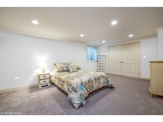 1368 Bennington Ct, Glenview, IL 60026 photo 17