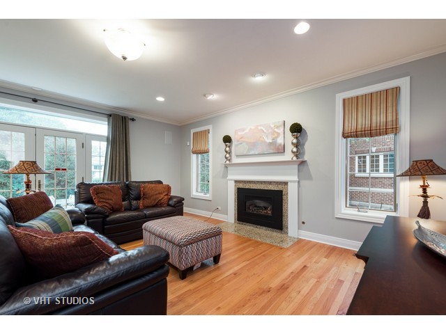 1368 Bennington Ct, Glenview, IL 60026 photo 10