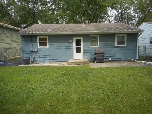 3236 Phillips Ave, Steger, IL 60475 photo 10