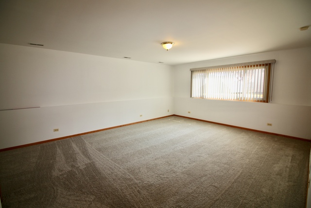 14641 Knox Ave, Midlothian, IL 60445 photo 12
