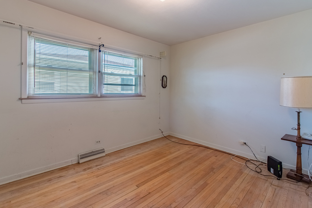 2048 Webster Ln, Des Plaines, IL 60018 photo 9