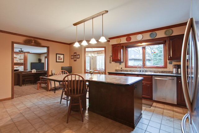 233 Perth Rd, Cary, IL 60013 photo 7