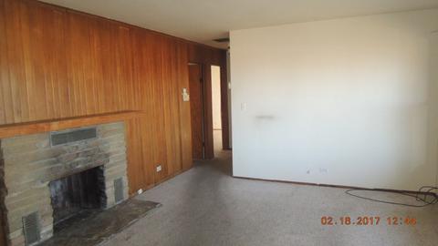 321 72nd St, Burr Ridge, IL 60527 photo 2