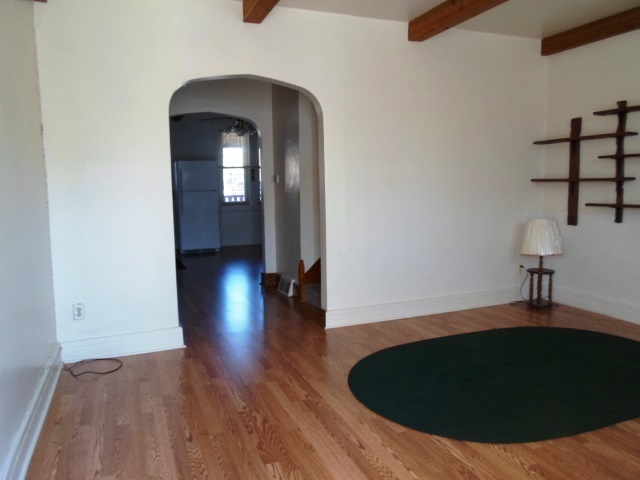11365 S Champlain Ave, Chicago, IL 60628 photo 2