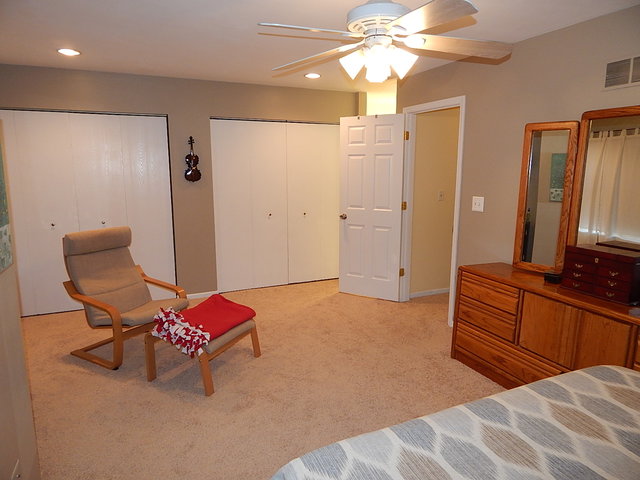 2131 Colorado Ave, Elgin, IL 60123 photo 12