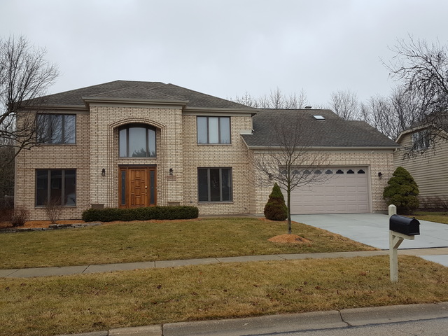 1945 Hampton Dr, Wheaton, IL 60189 photo 1