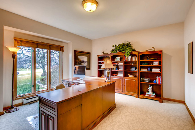 101 Hawkins Cir, Wheaton, IL 60189 photo 12