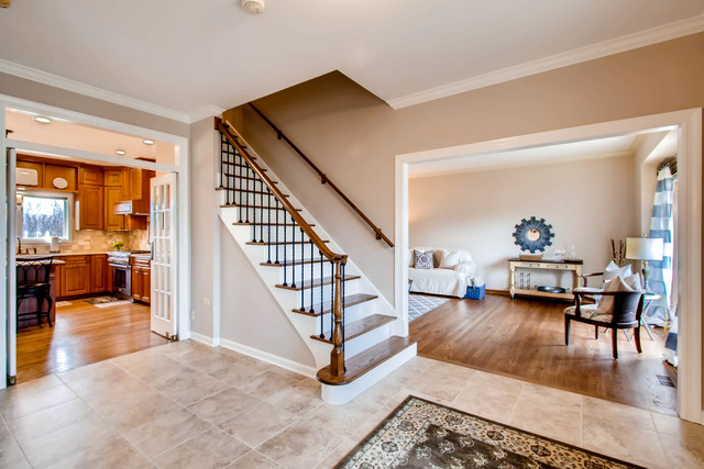 101 Hawkins Cir, Wheaton, IL 60189 photo 3