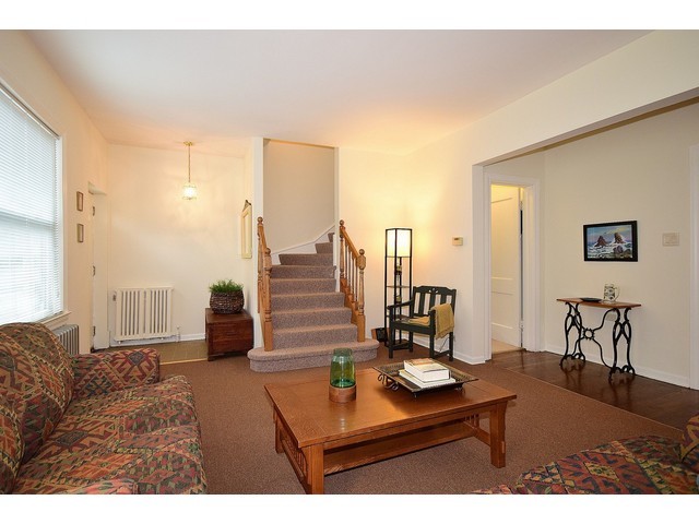 92 Kimbark Rd, Riverside, IL 60546 photo 2