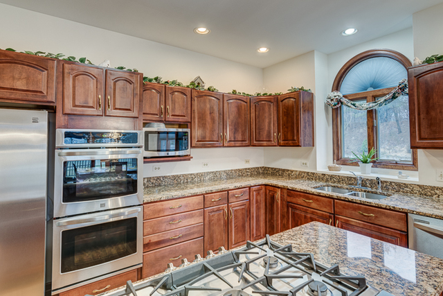 1105 Preserve Trl, Bartlett, IL 60103 photo 10