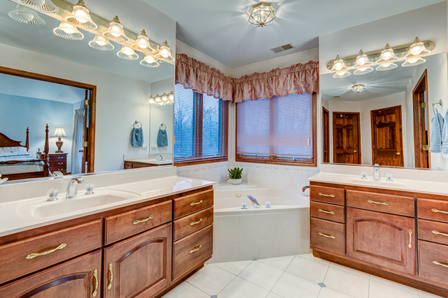 1105 Preserve Trl, Bartlett, IL 60103 photo 17