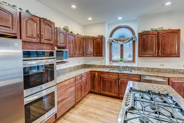 1105 Preserve Trl, Bartlett, IL 60103 photo 9