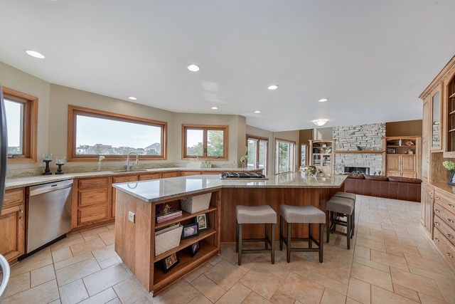 22711 Marina Dr, Plainfield, IL 60585 photo 10