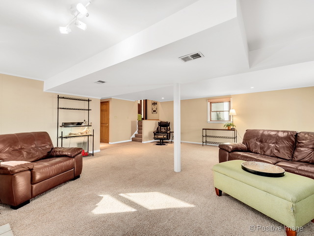 1891 Nottingham Ln, Wheaton, IL 60189 photo 19