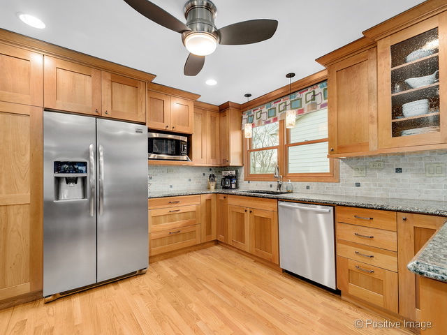 1891 Nottingham Ln, Wheaton, IL 60189 photo 7