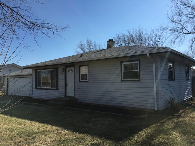 7713 W 79th Pl, Bridgeview, IL 60455 photo 2