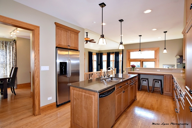 410 E Illinois St, Wheaton, IL 60187 photo 8
