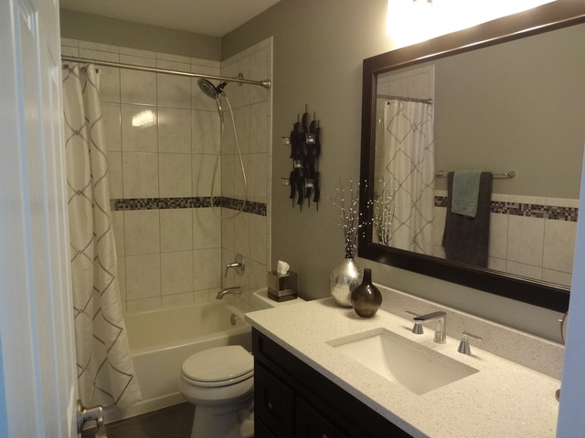 1361 Nightingale Ln, Bartlett, IL 60103 photo 15